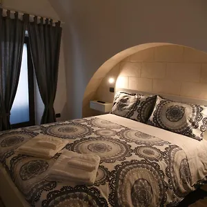 Mea House And 2019 , Bari Italië